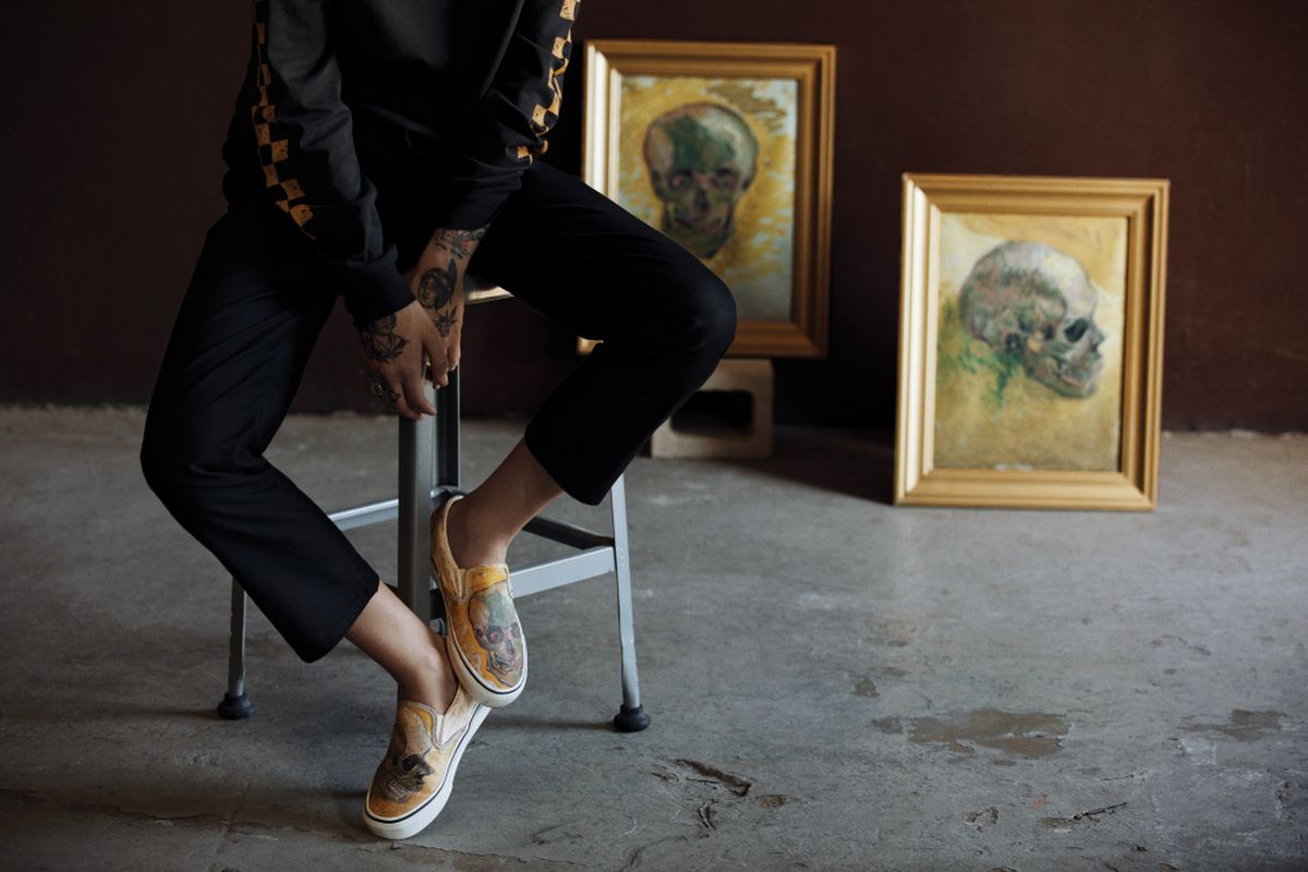 Sepatu dalam Seni dan Pop Culture